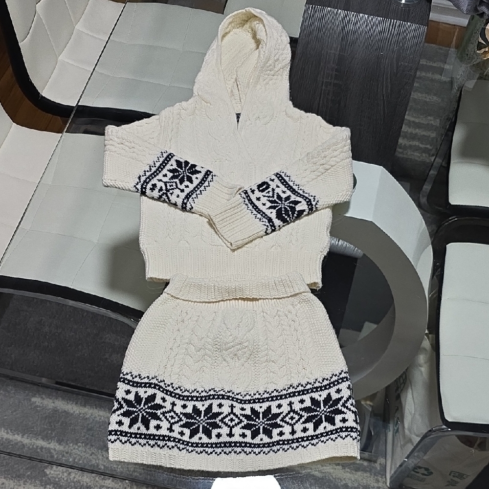 Polo Ralph Lauren Cream and Black Knit Hoodie and Skirt Set Size 4t.